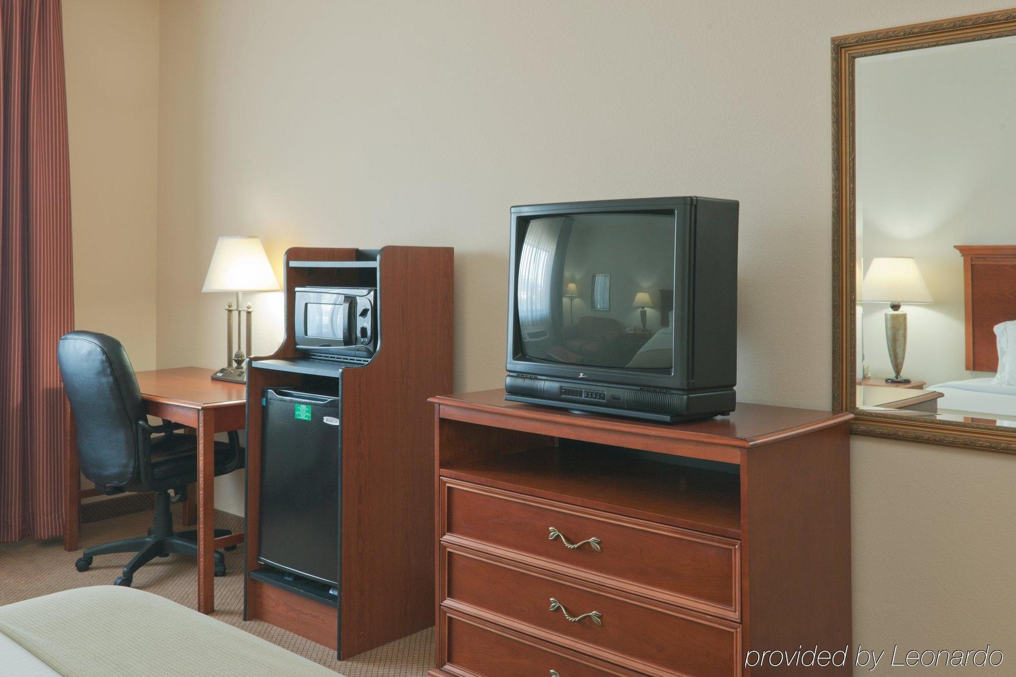 Baymont By Wyndham Portage Hotel Quarto foto