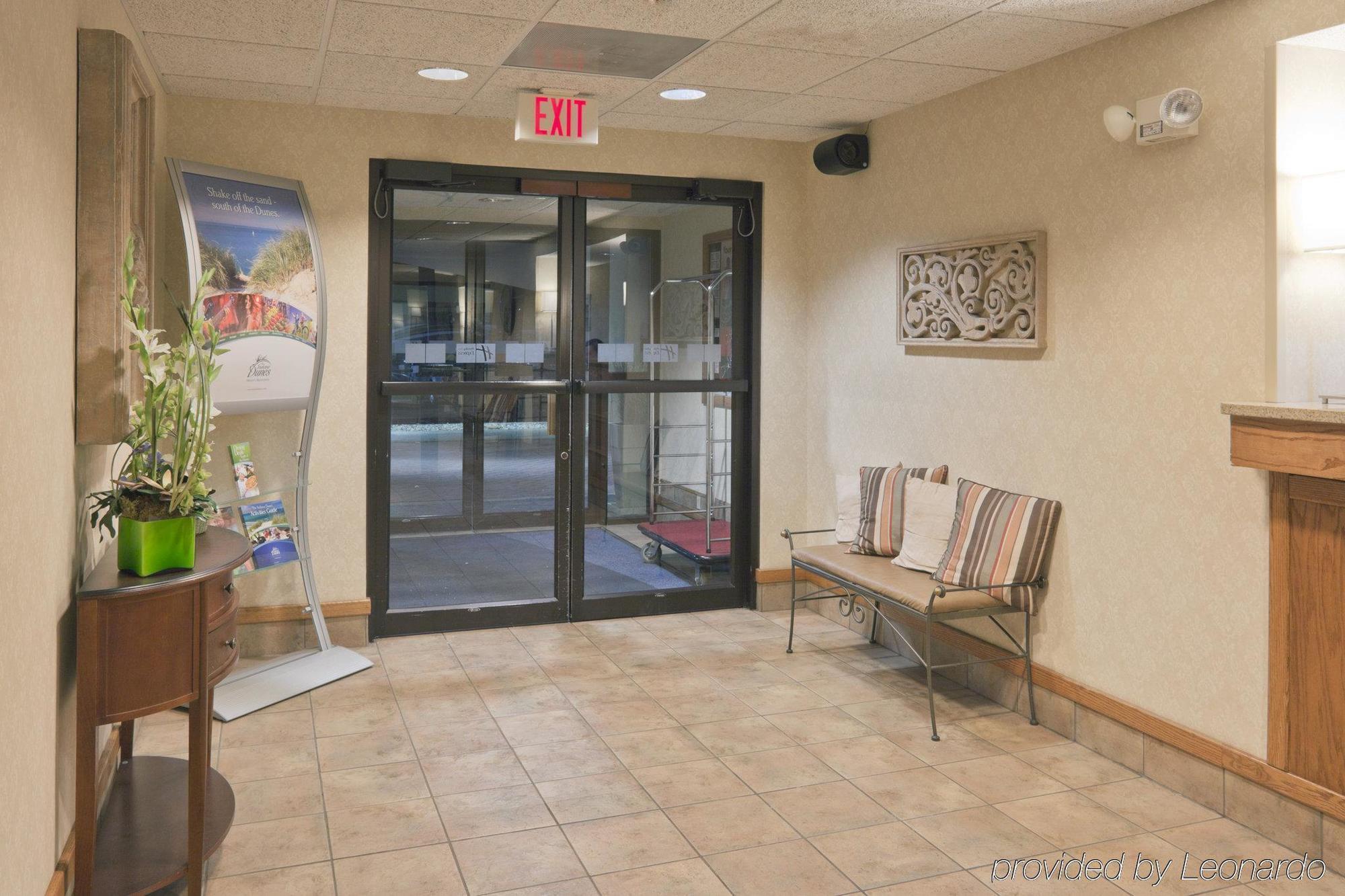 Baymont By Wyndham Portage Hotel Interior foto